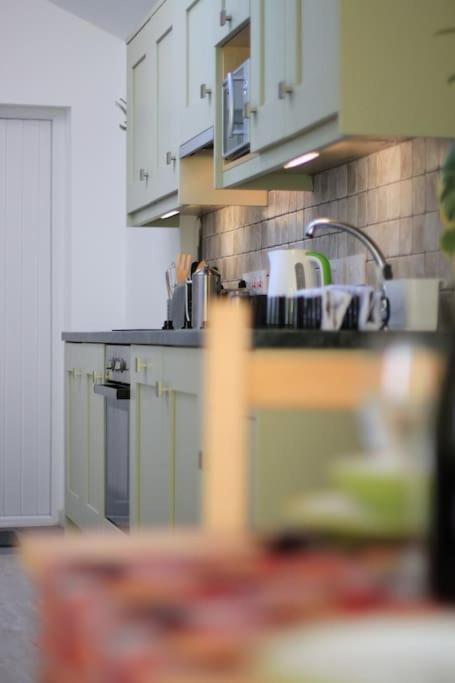 Orchard Nook - Sleeps 4, 2 Bedrooms Kendal Exterior photo